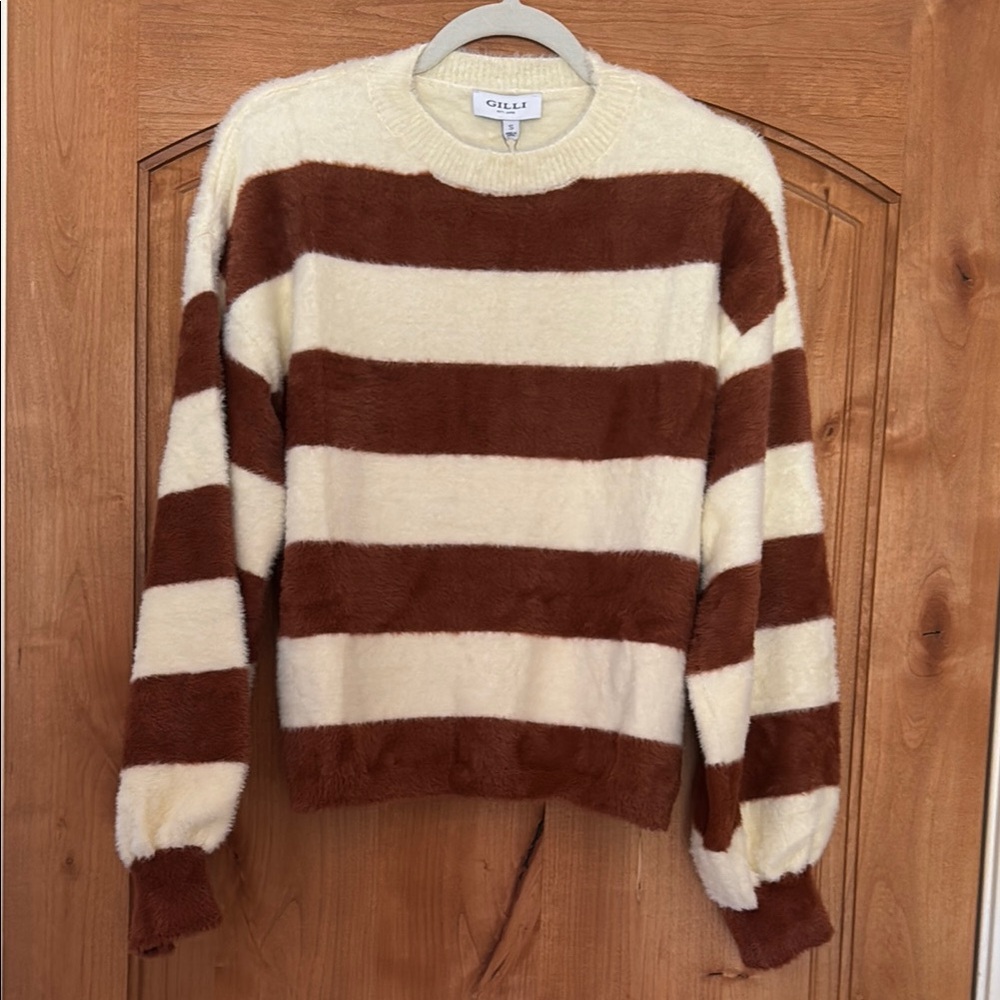 SOLD Gilli Brown and Cream Crew Neck Sweater with Stripes